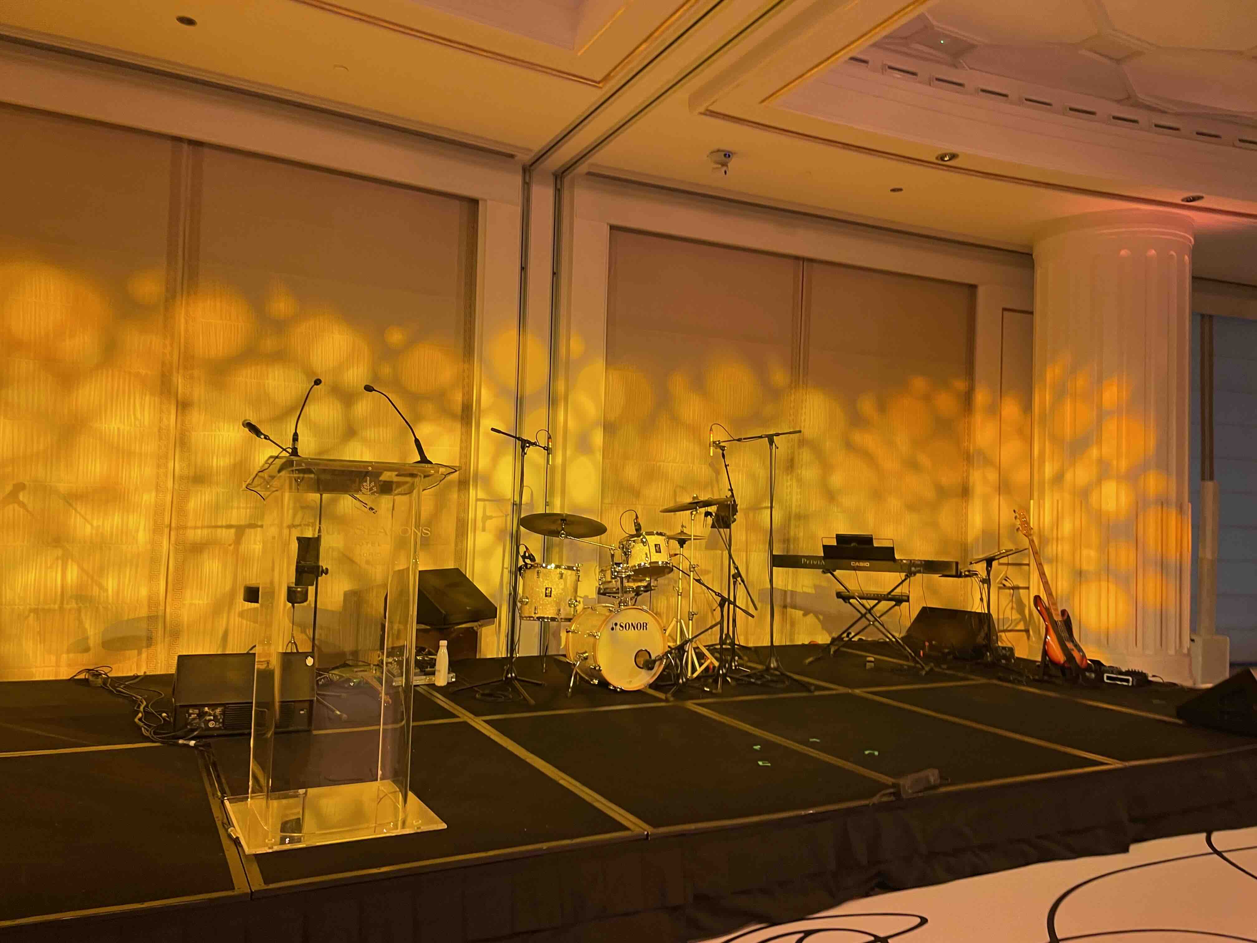 Pop del Arte deslumbra en el Hotel Four Seasons en un evento internacional